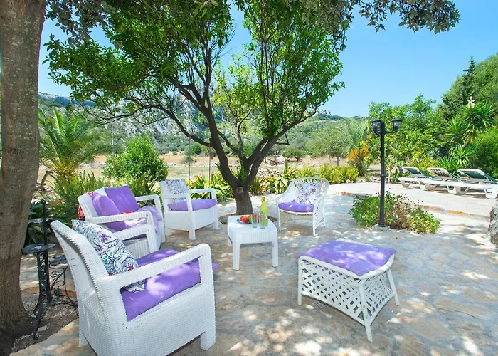 Owl Rafals - Wonder In The Midst Of Nature Villa