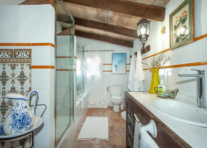 Owl Rafals - Wonder In The Midst Of Nature Villa