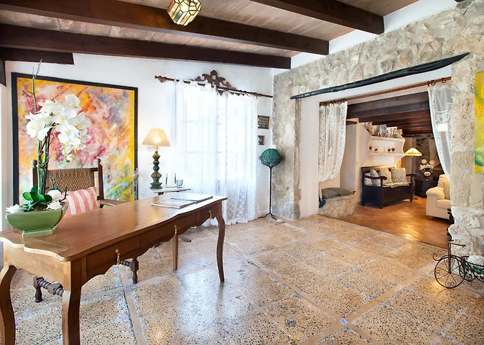 Owl Rafals - Wonder In The Midst Of Nature Villa